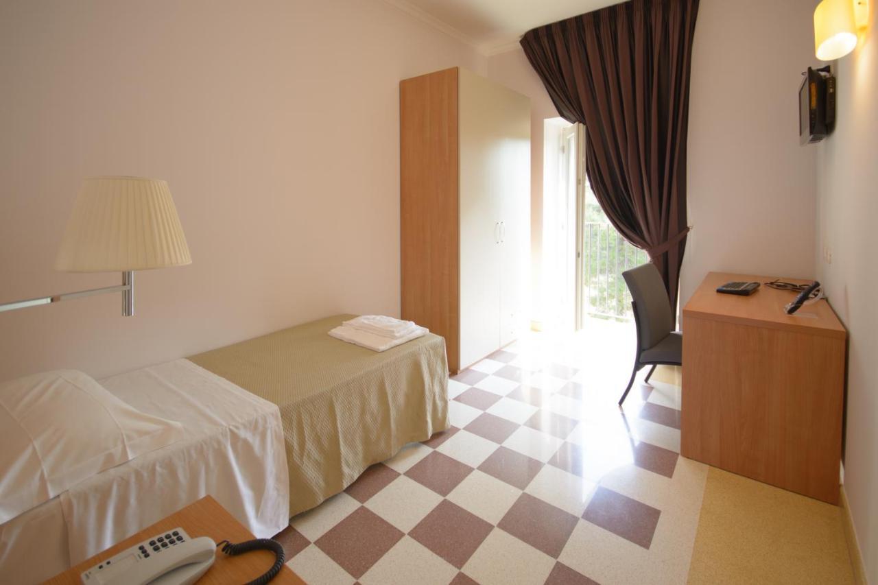 Hotel Domus Stella Maris - Casa Per Ferie *